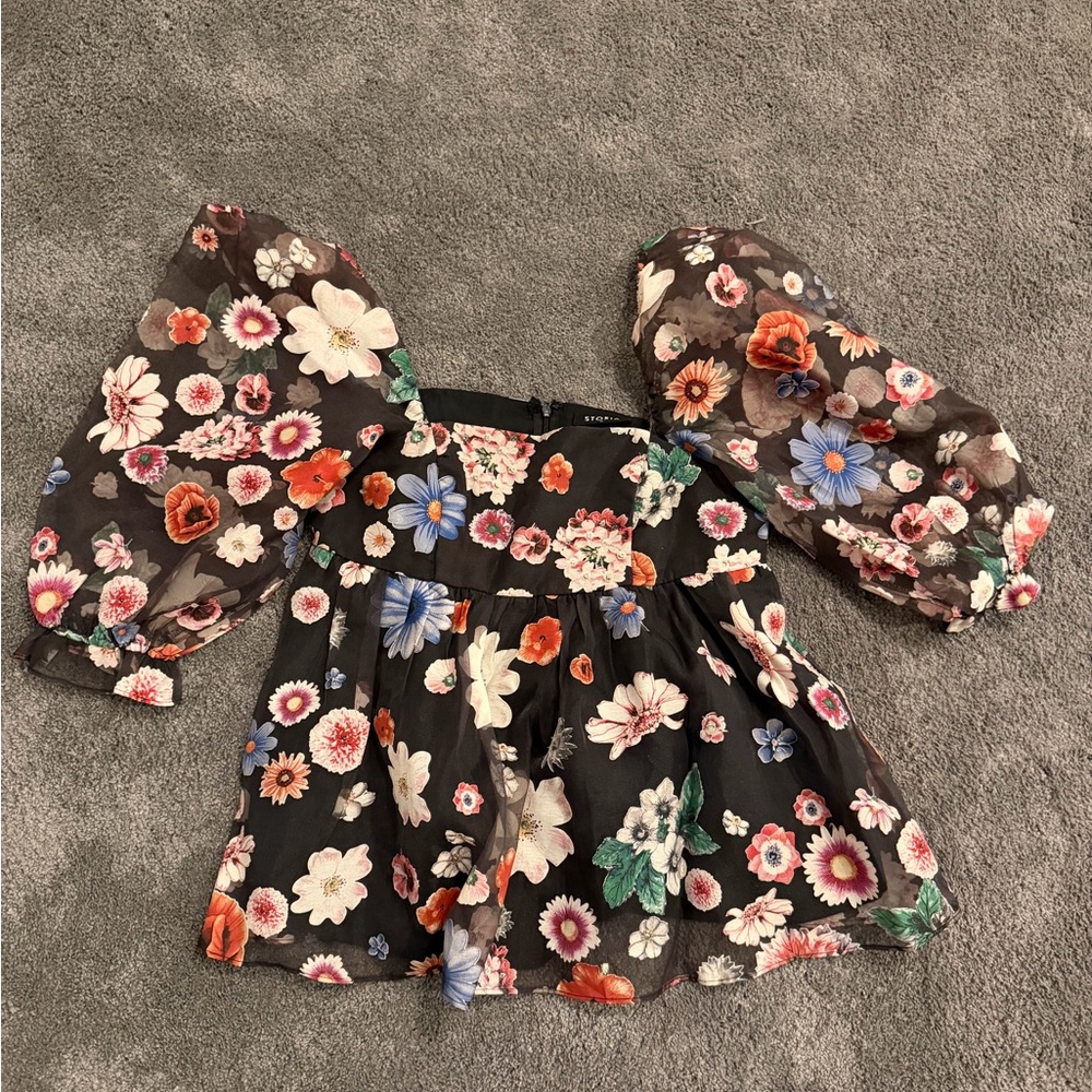 Storia Black Peplum top